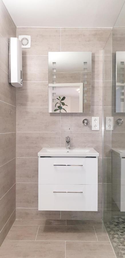 Apartment Moderne Zweizimmerwohnung *