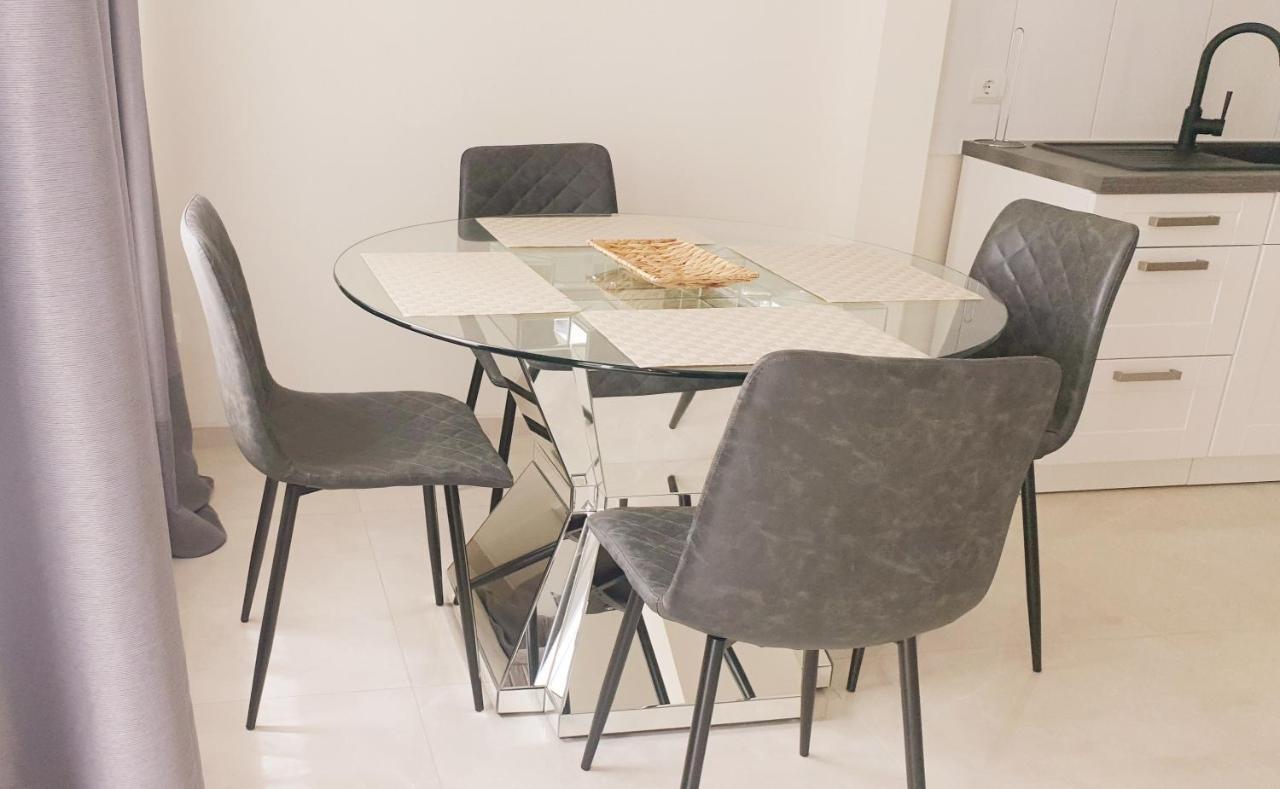 Moderne Zweizimmerwohnung Apartment *
